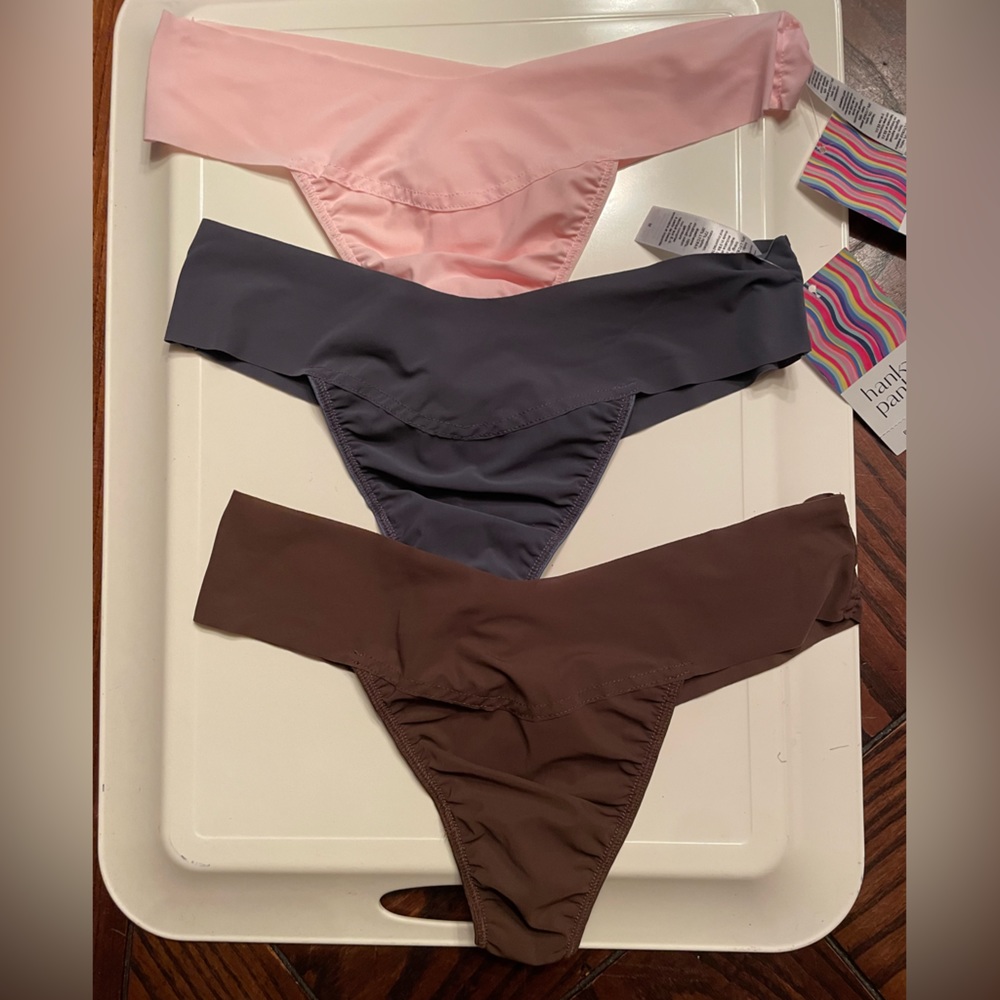 New HANKY PANKY Natural Rise Thong Panties in Pink, Gray and Brown Size Medium